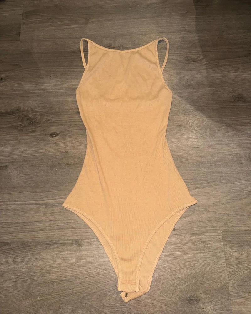 Zara تانك توب