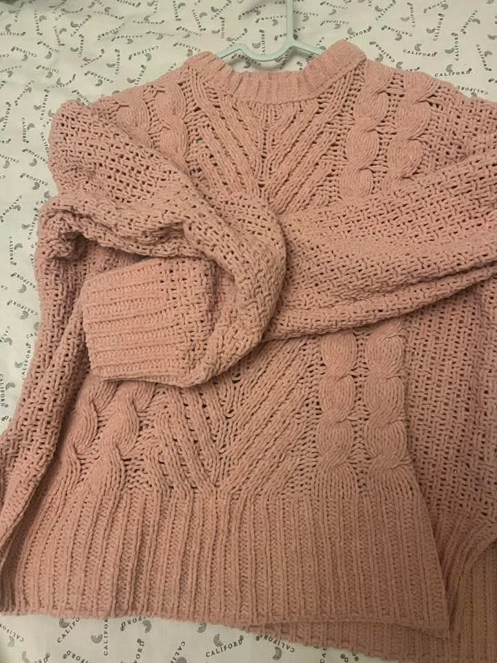 Sweaters & Pullovers