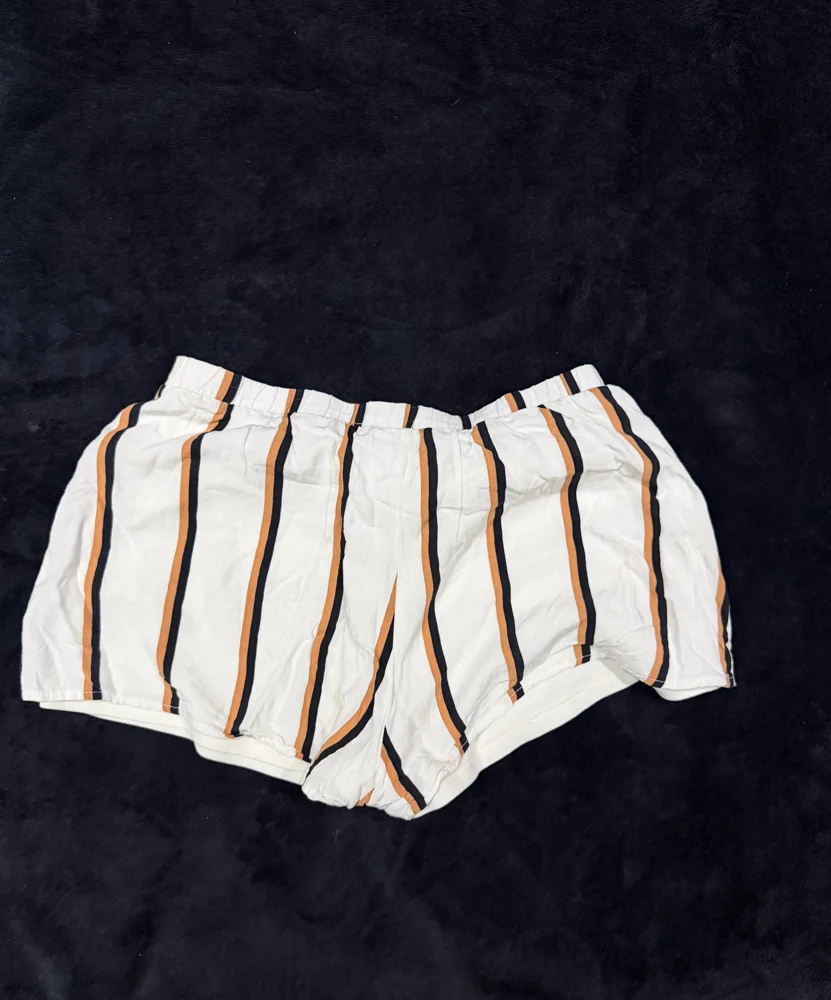 Forever 21 Shorts, size S / 36 / 8, photo 3