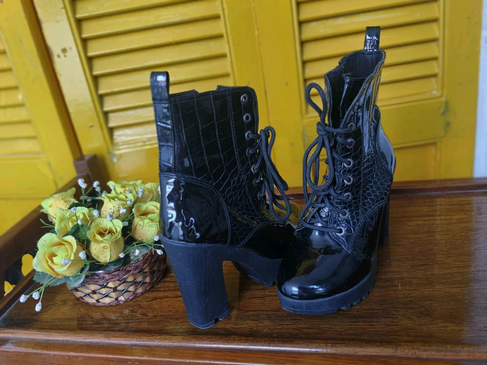 Local Boots, size 38, photo 6