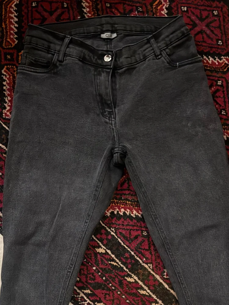 Clue Jeans