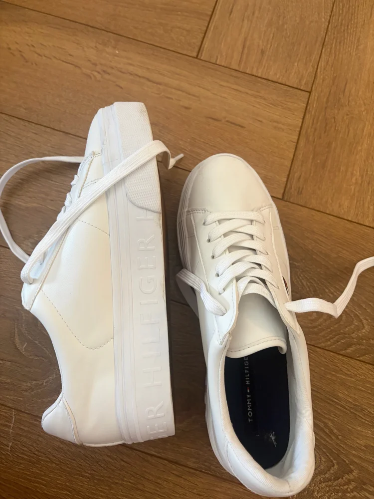 Tommy Hilfiger Sneakers, size 38, photo 4
