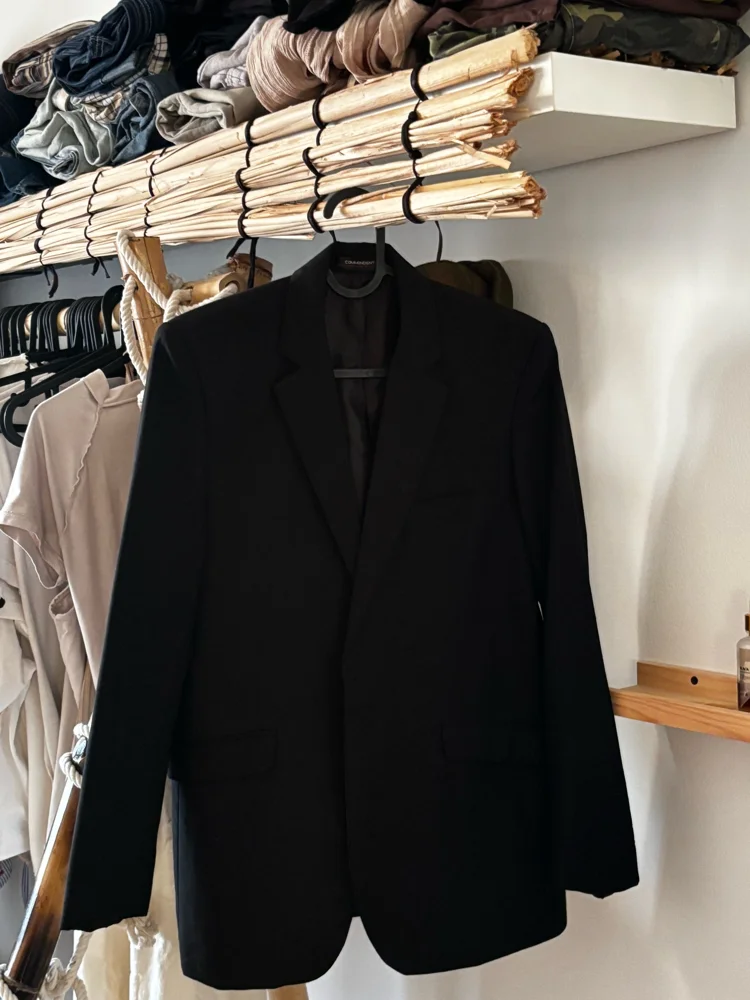 Suits, size M / 38 / 10