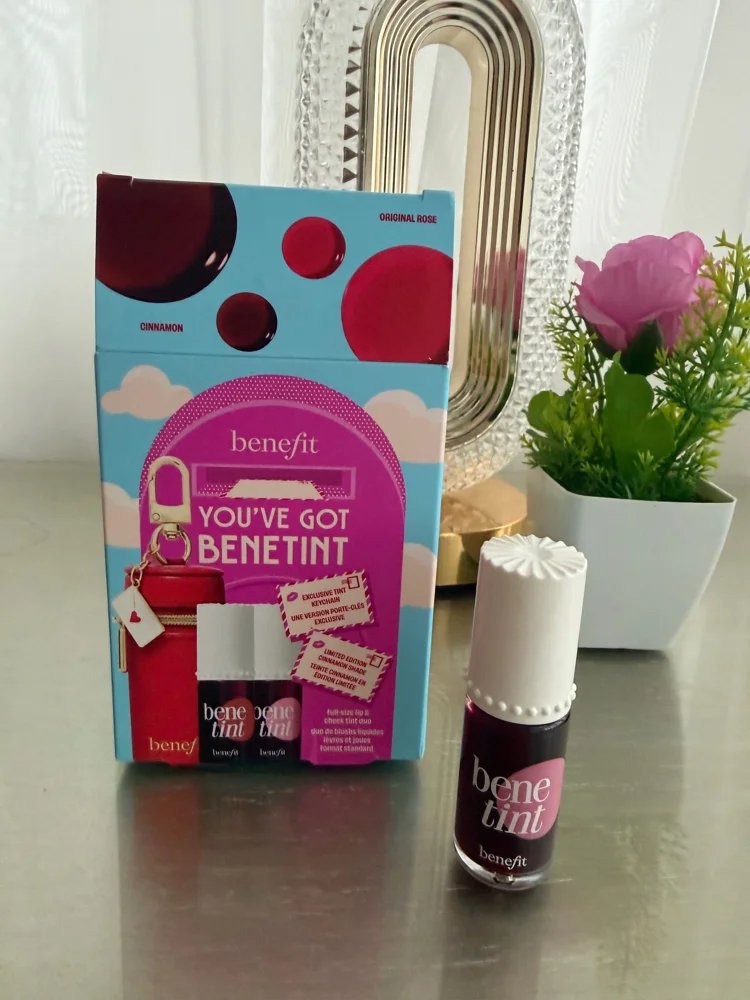 Lips, New with tags, photo 3