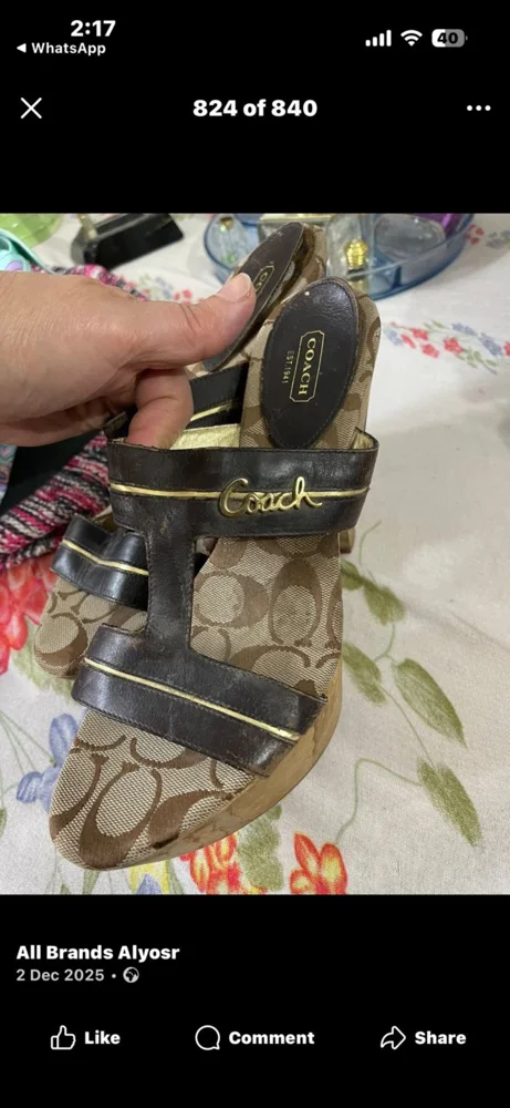 Coach Pumps