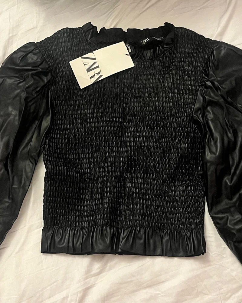 Zara أكمام طويلة