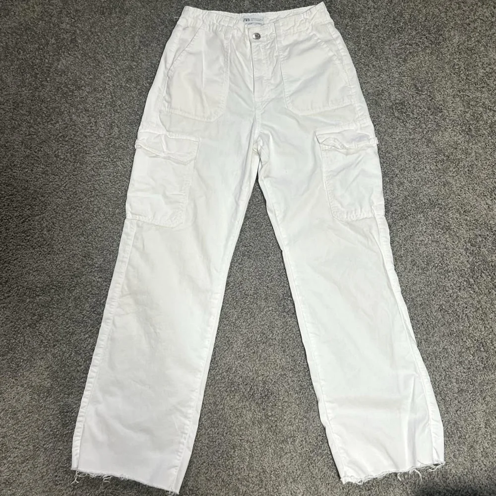 Zara چينز