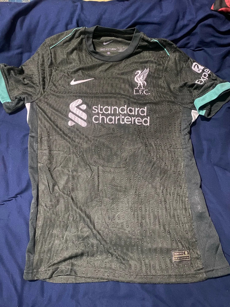 Nike T-shirts, size L