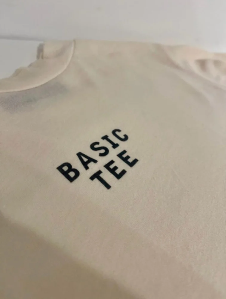 Bershka تيشيرتات
