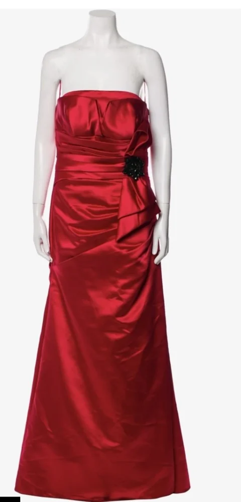 Pronovias Evening & Soirée