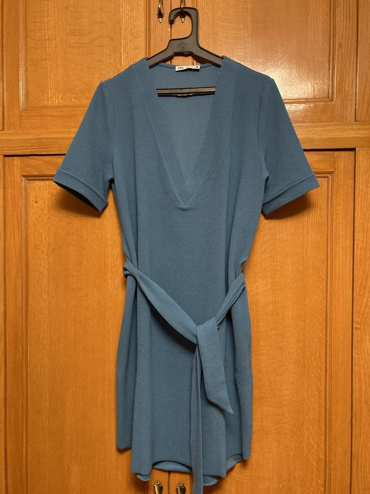 Zara فساتين طويلة