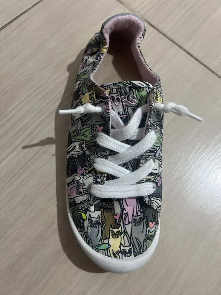 Sketchers Sneakers
