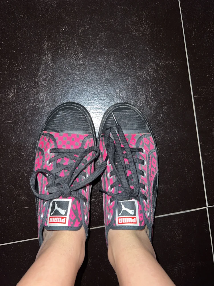 Puma Sneakers