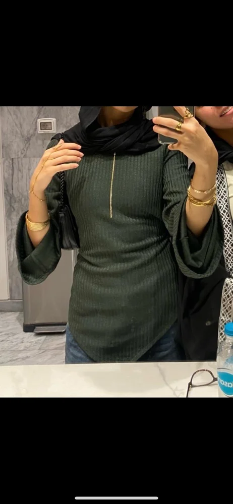 Local بلوزات