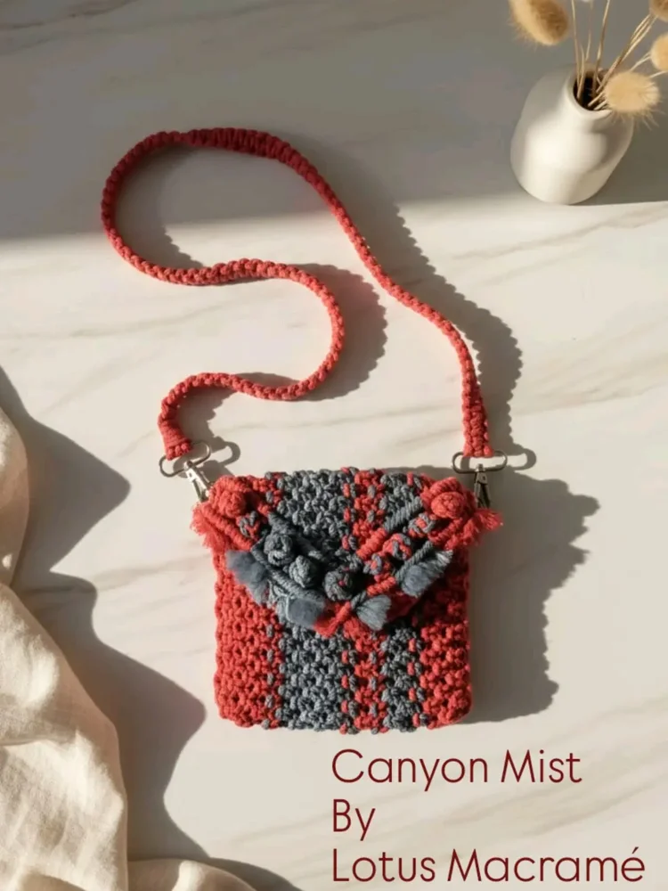 Lotus Cross-Body Bags, size One size, photo 2