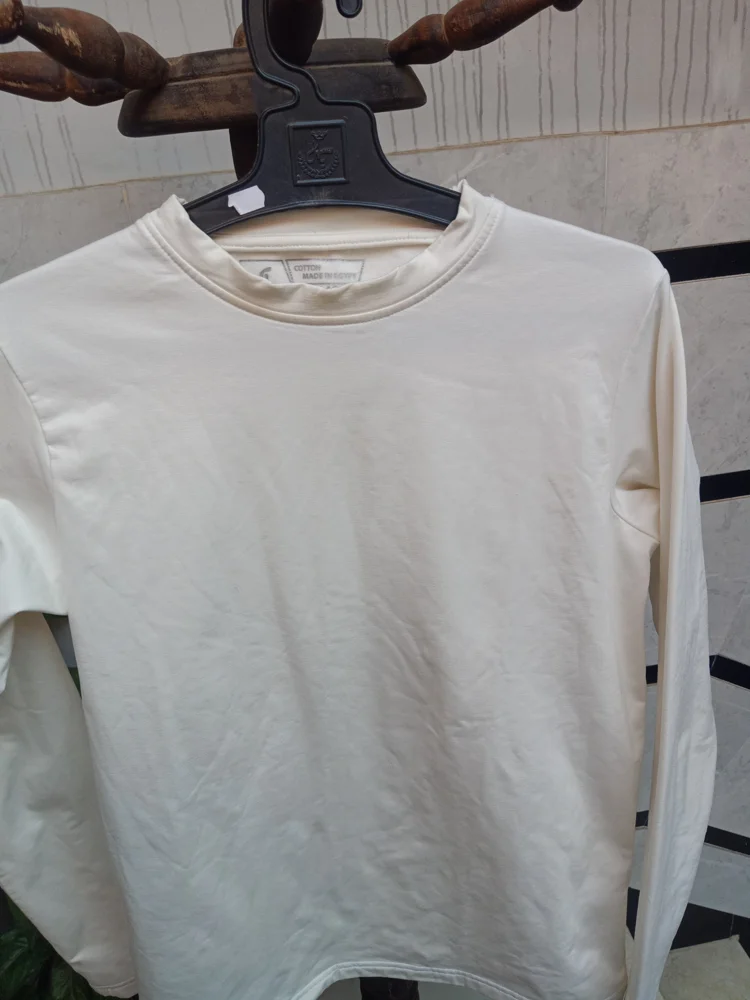 T-shirts, size L