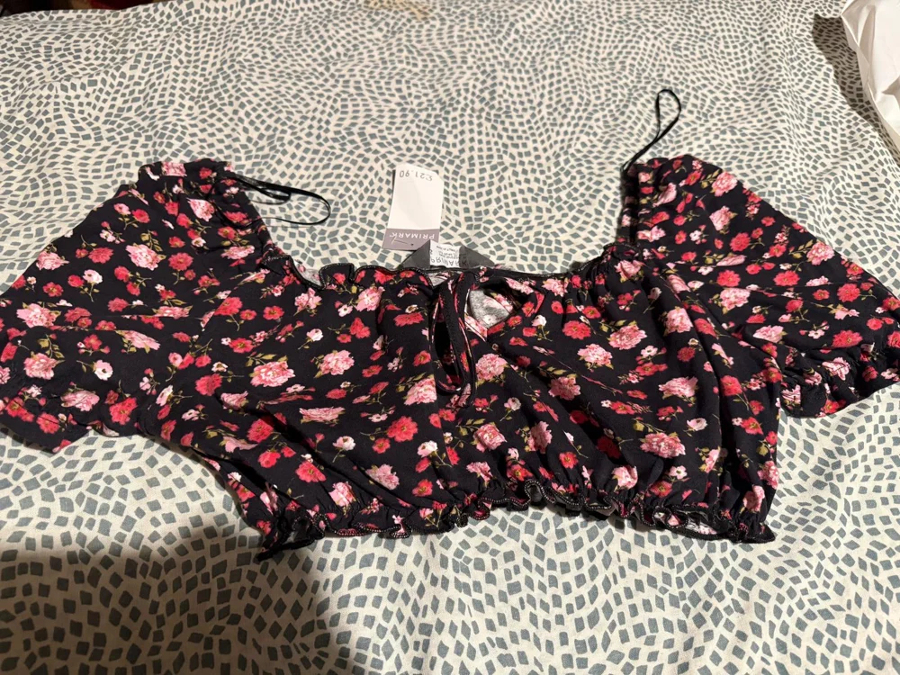 Primark كروب توب