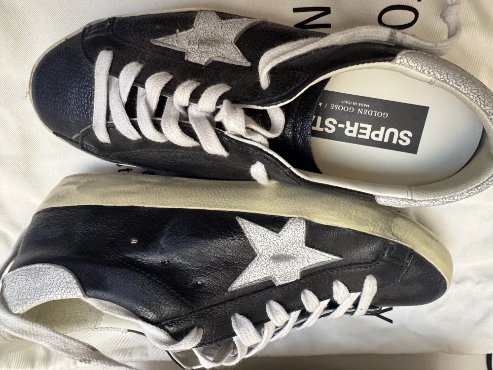 Golden Goose Sneakers, size 38, photo 3