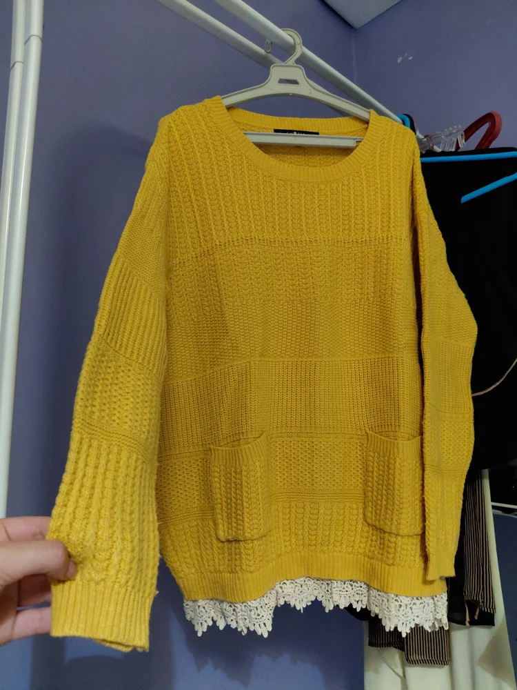 Goelia Sweaters & Pullovers