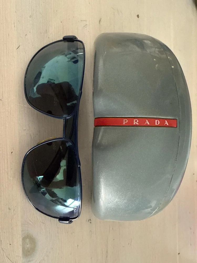 Prada نضارات شمس