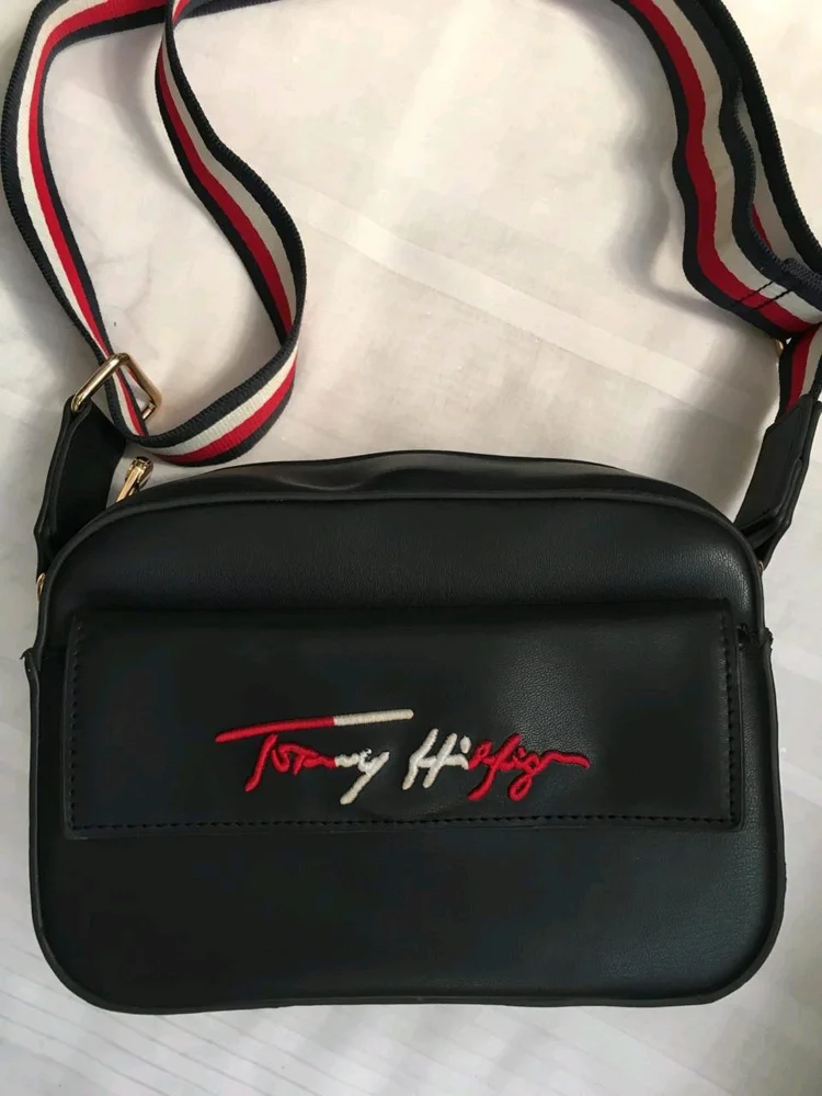 Tommy Hilfiger Cross-Body Bags