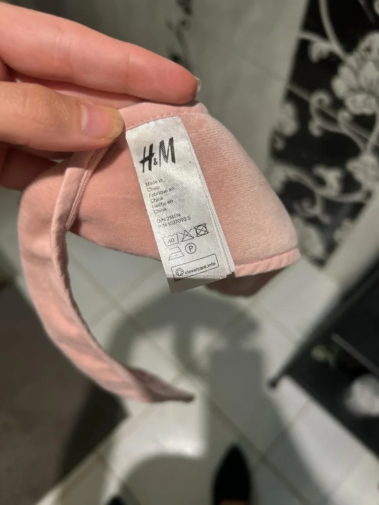 H&M كابات وقبعات