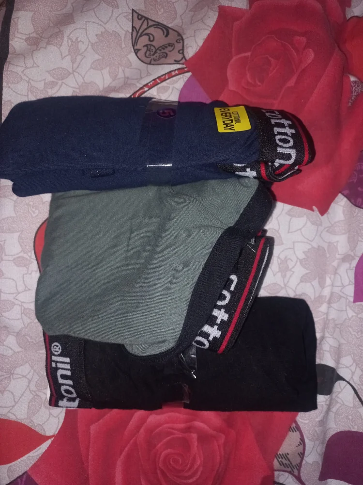 Local Shorts, size XL