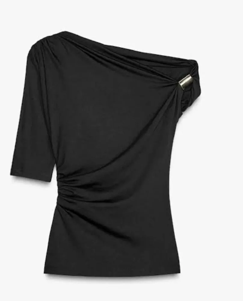 Zara تيشيرتات