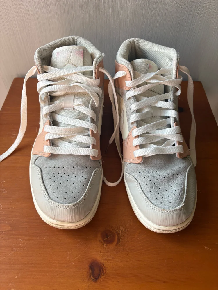 Nike Sneakers
