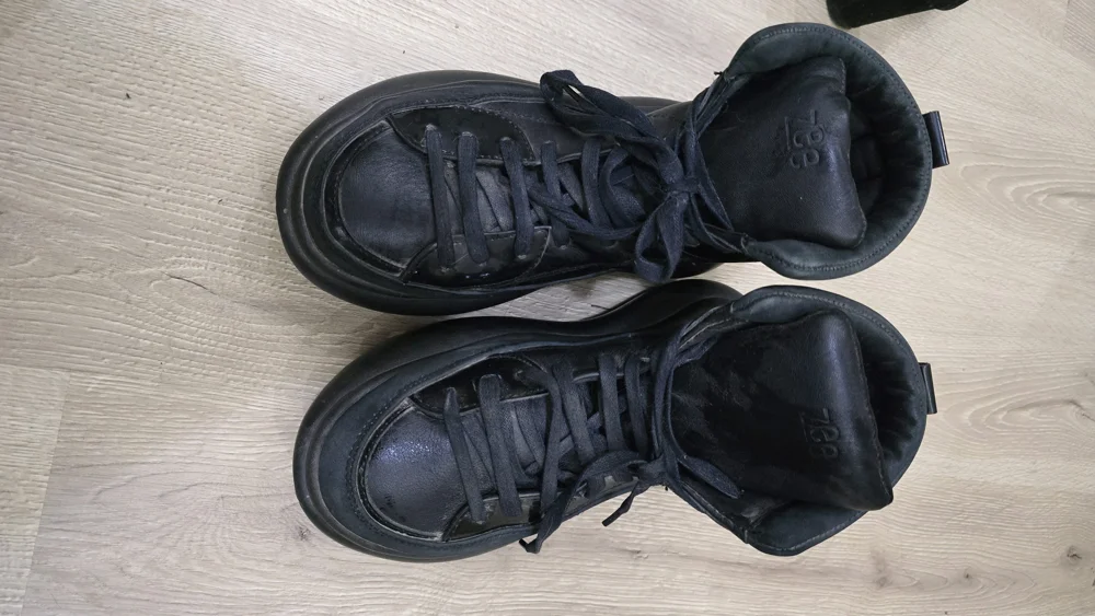Local Sneakers, size 40, photo 2