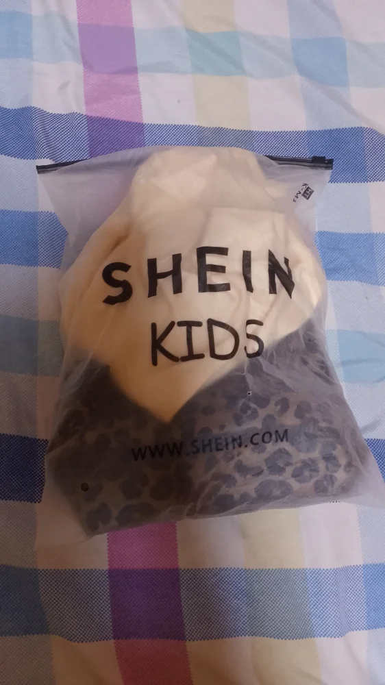 Shein فساتين، حالة ممتازة، مقاس 12y، صورة 2