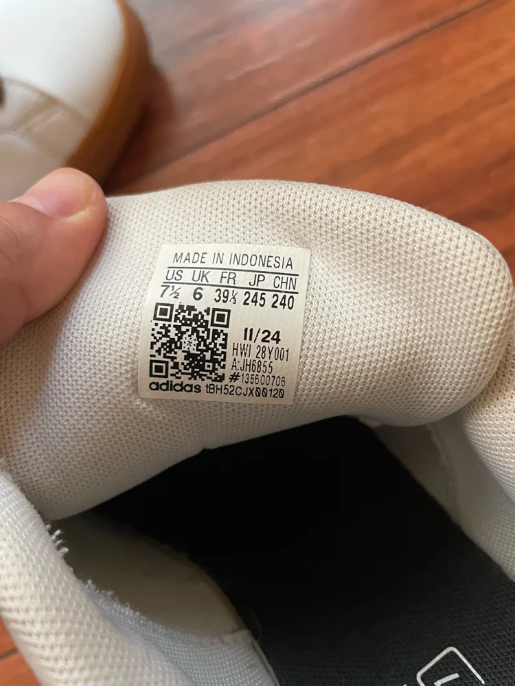 adidas Sneakers, size 39.5, photo 2