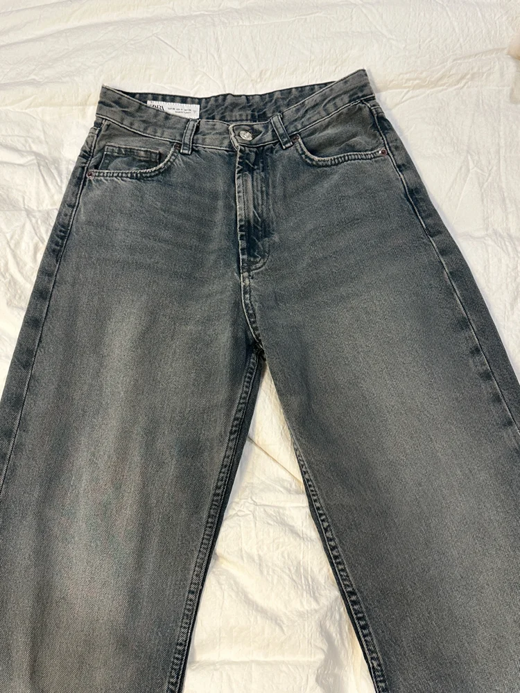 Zara Jeans