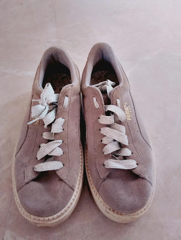 Puma Sneakers
