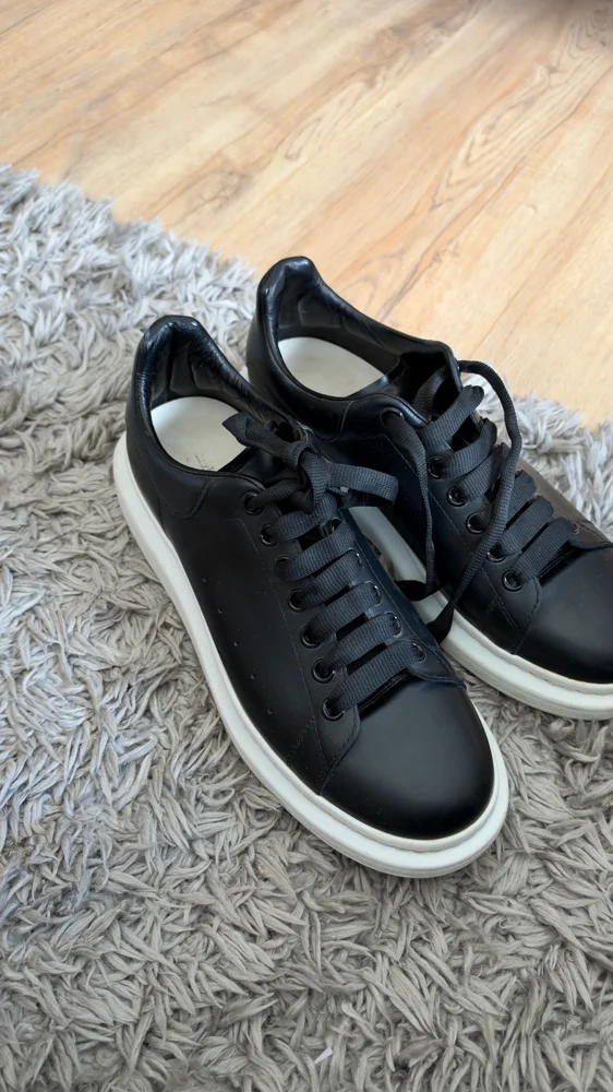 Alexander McQueen Sneakers