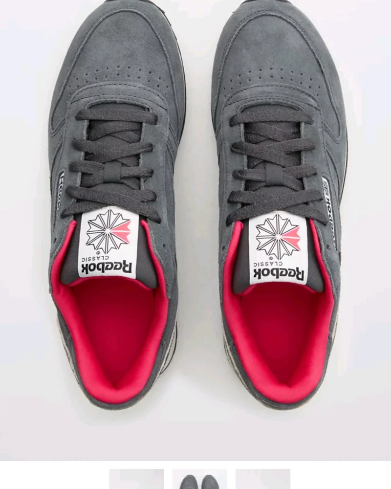 Reebok Classic Sneakers