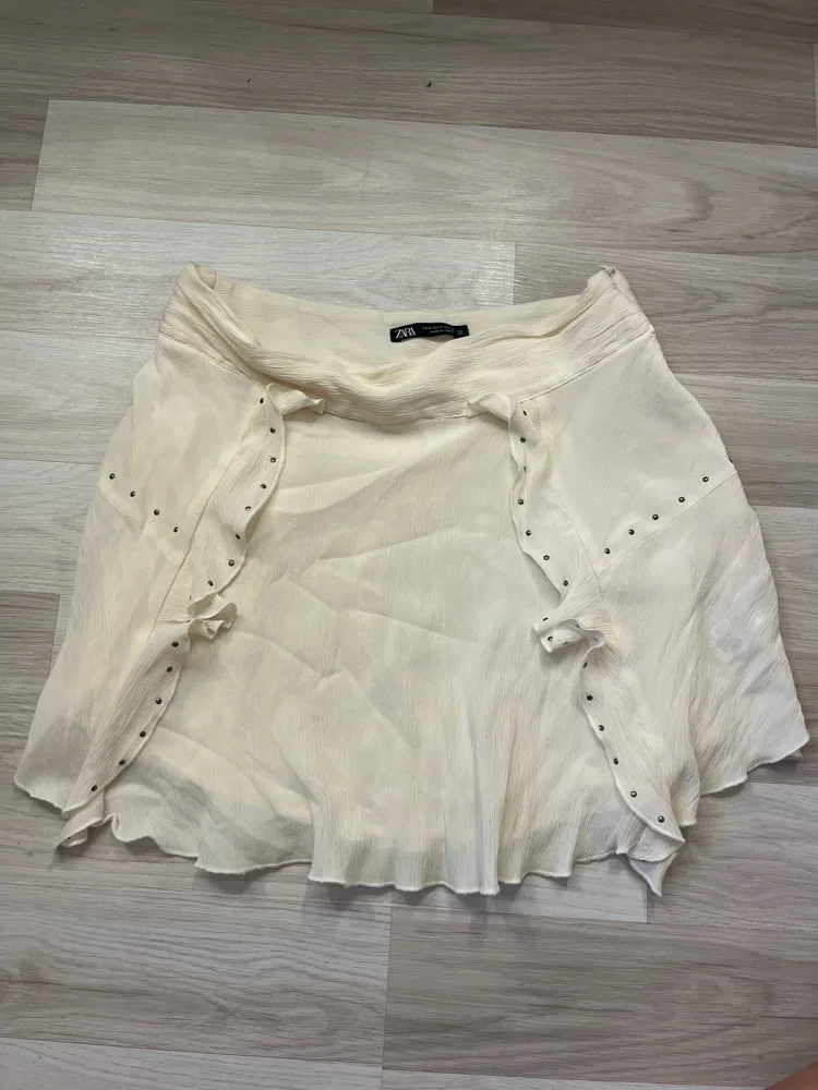 Zara جيبات