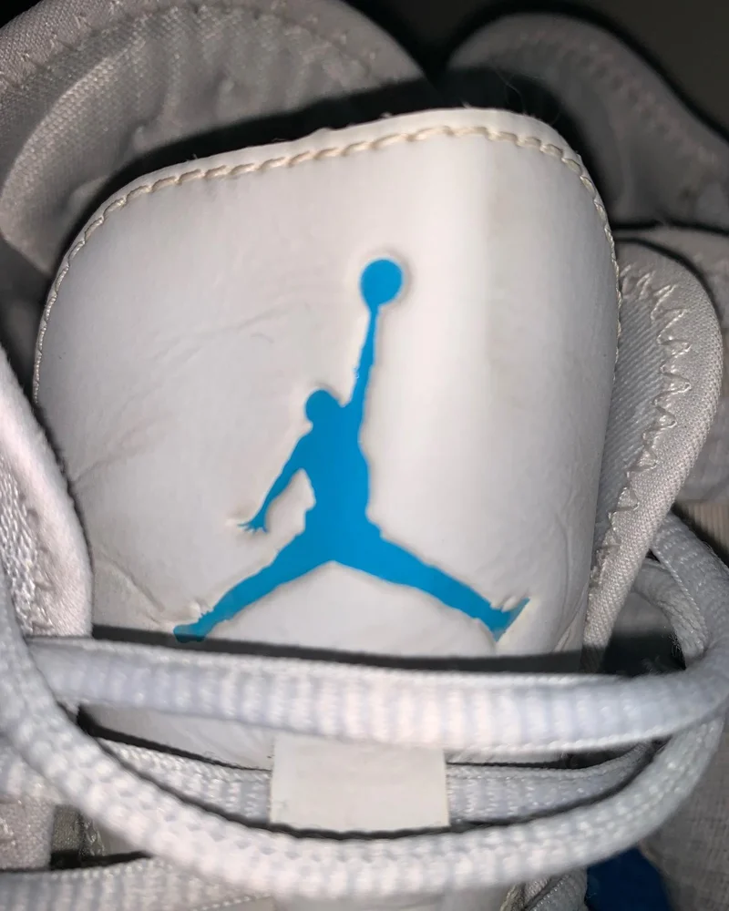 Air Jordan Sneakers, size 42.5, photo 3