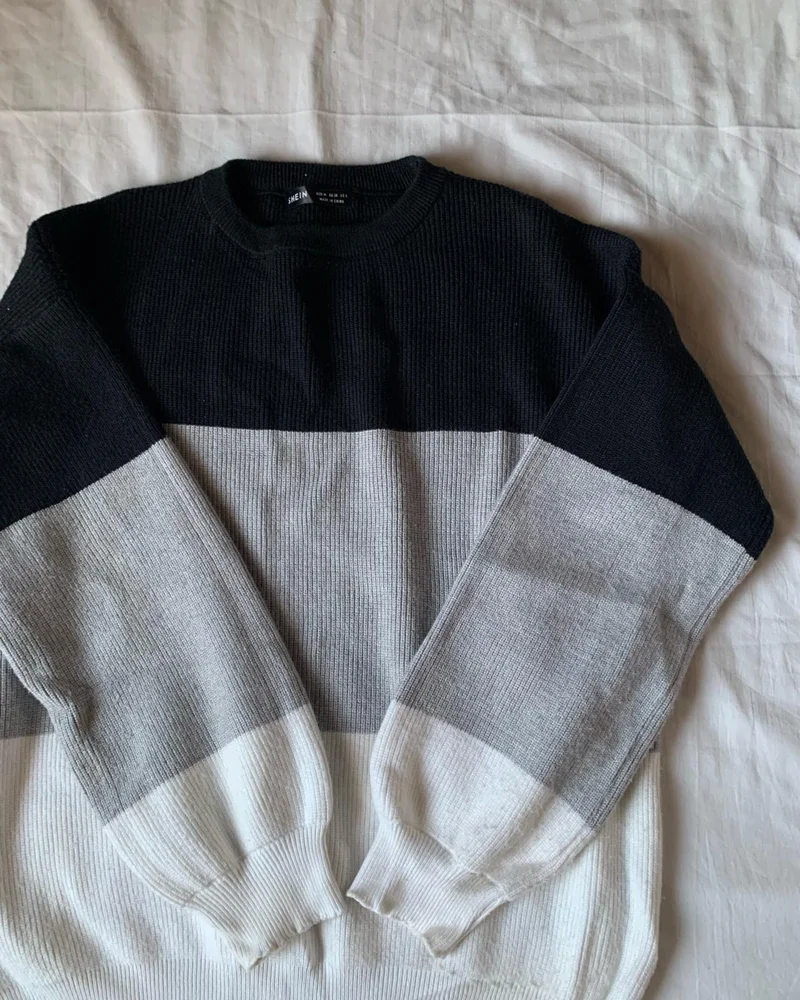 Shein سويترات وبلوفرات