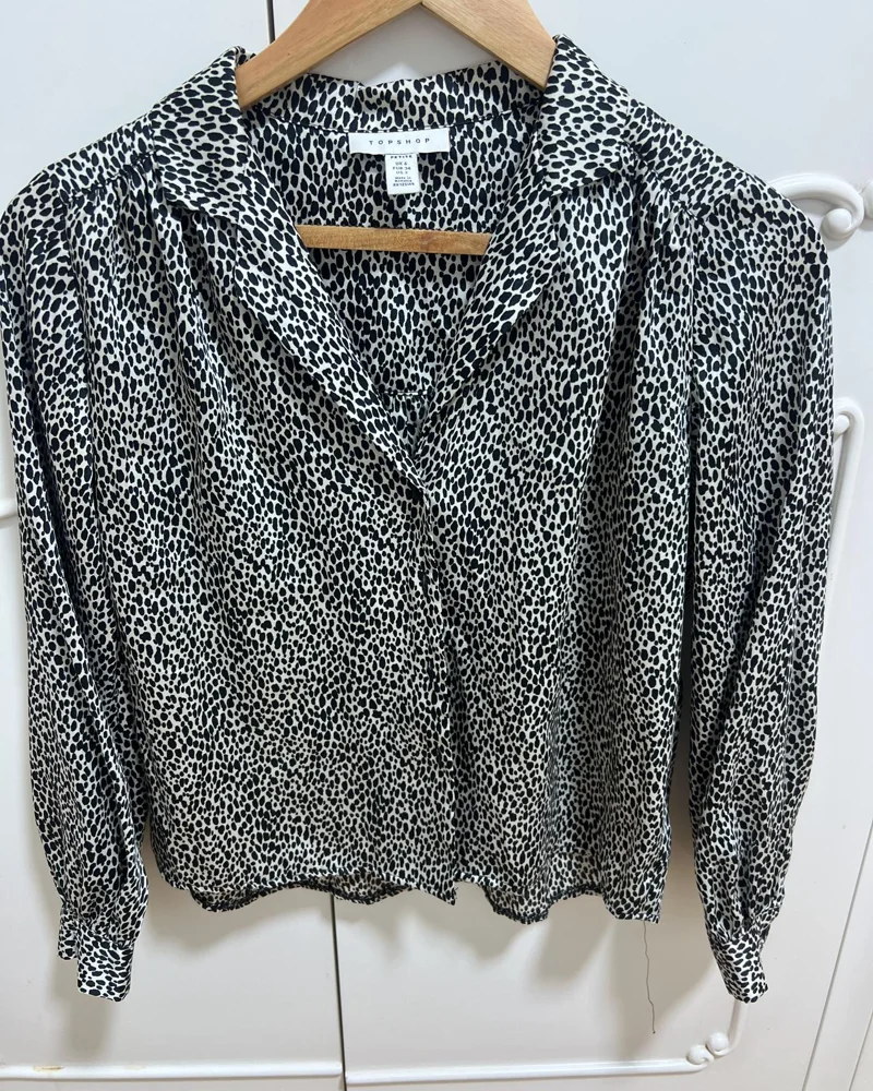 Topshop بلوزات