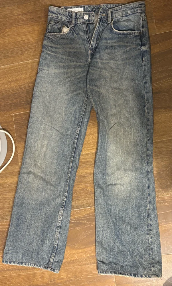 Zara Jeans