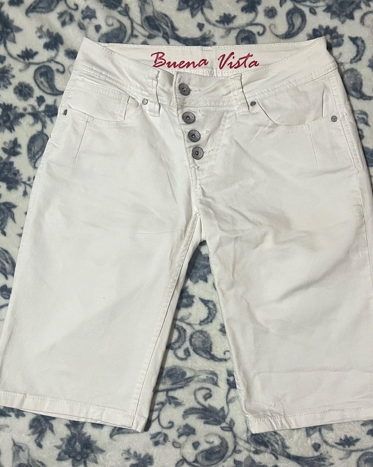 Buena Vista Shorts, size XS / 34 / 6, photo 1