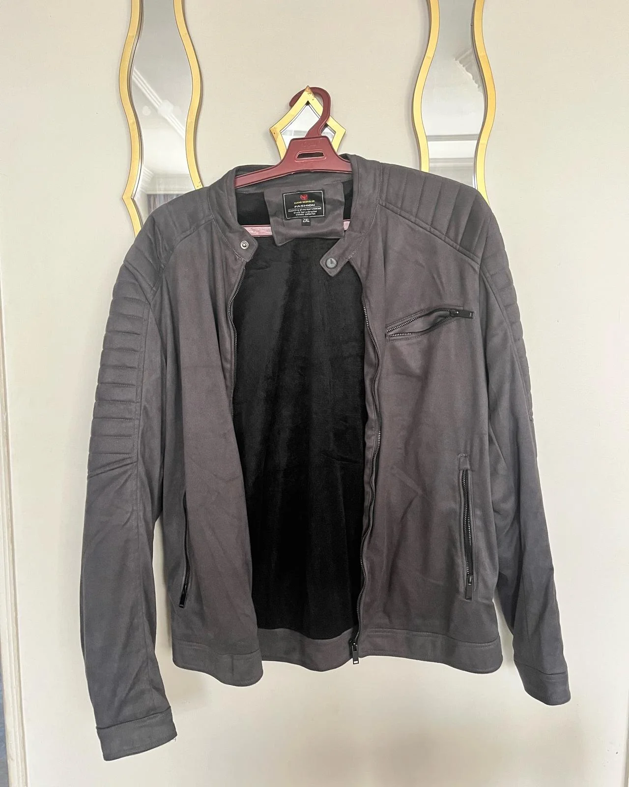 Jackets, size XL, photo 1