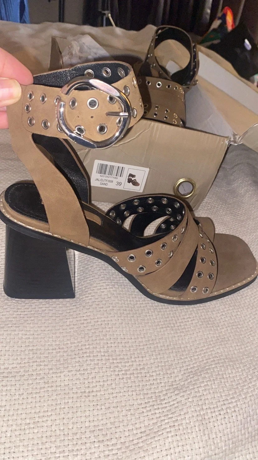 deja vu Sandals, size 39, photo 1