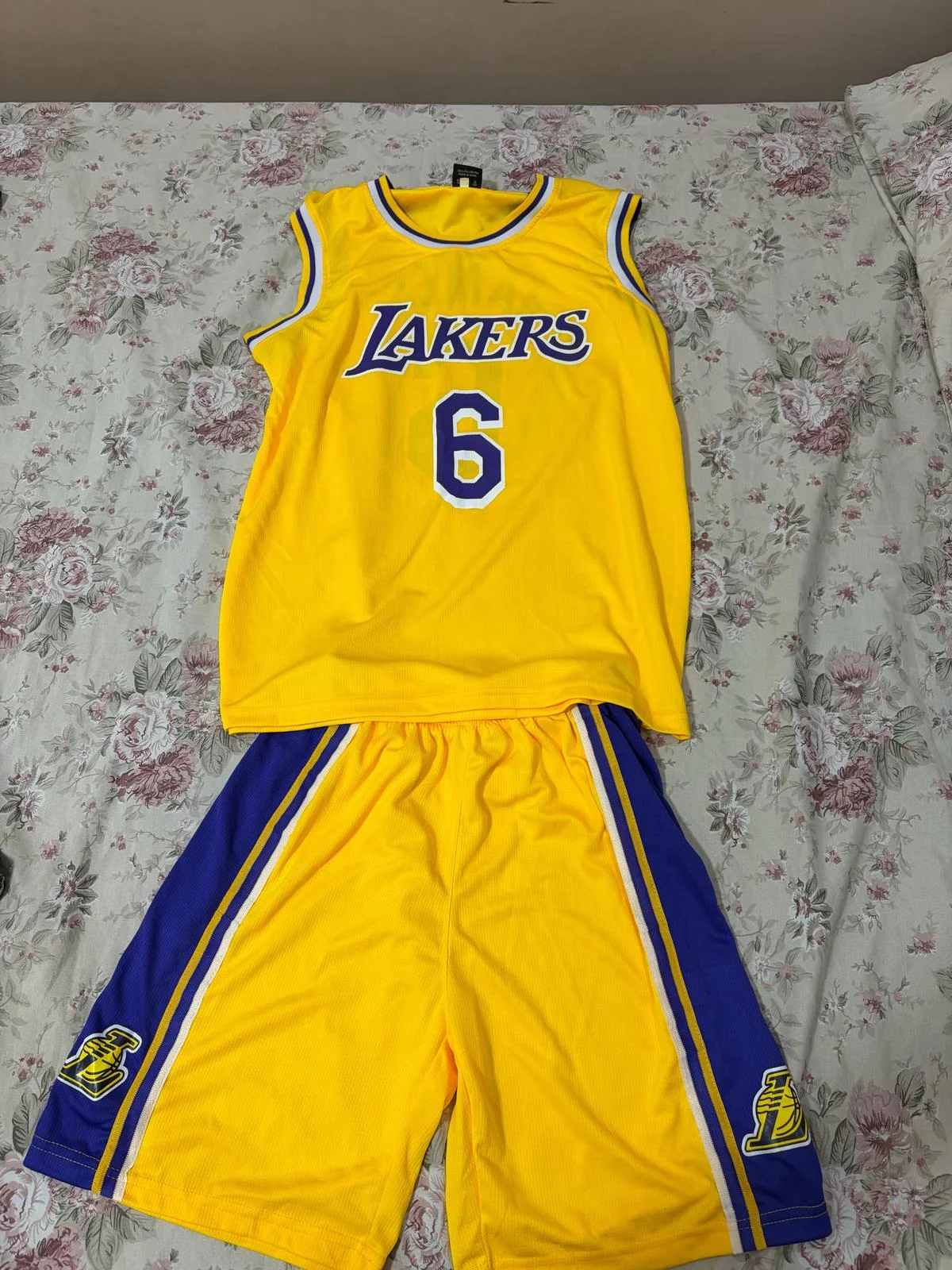 sportswear Shorts, size XL, photo 1