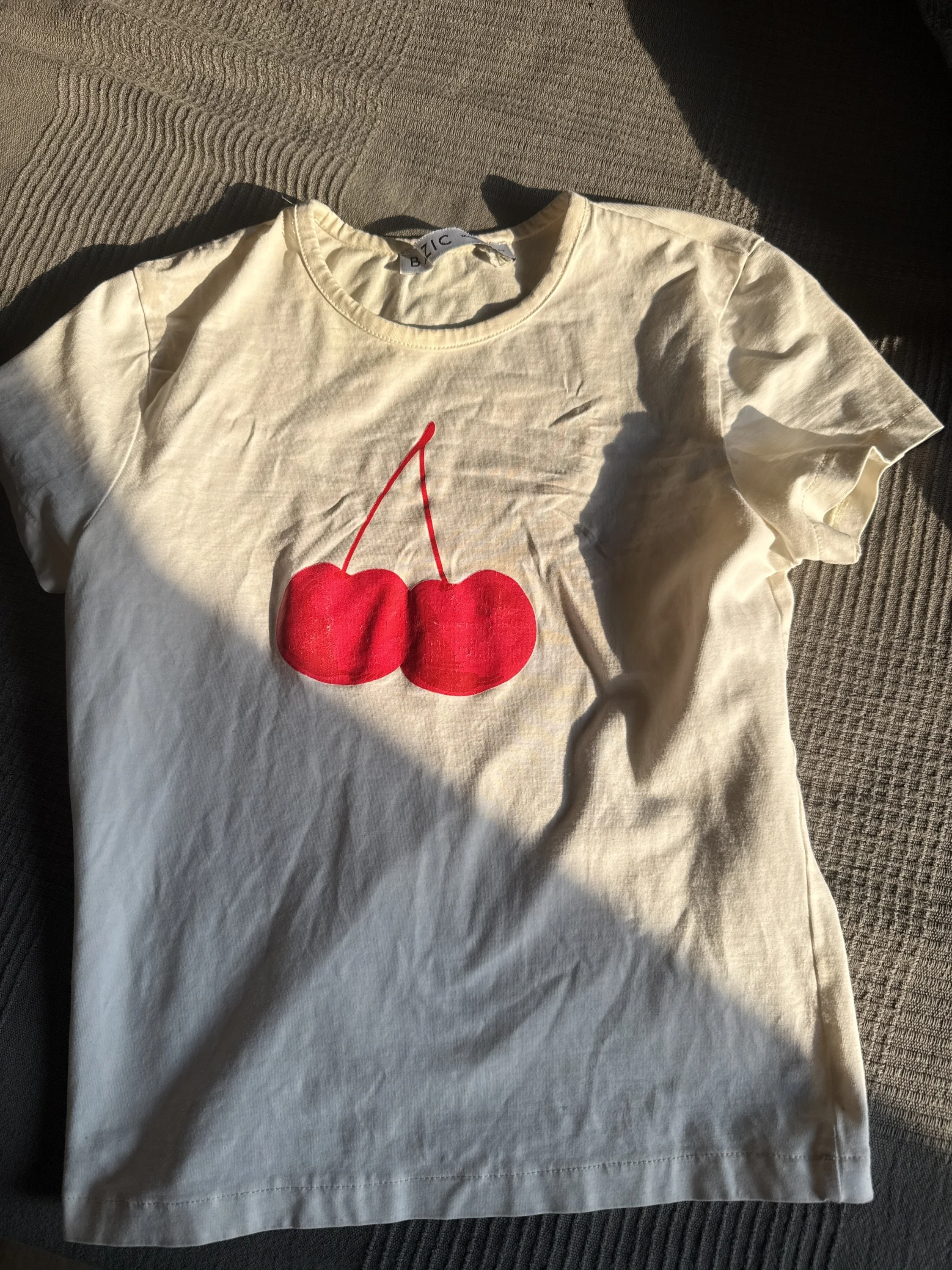 Local T-shirts, size M / 38 / 10, photo 1