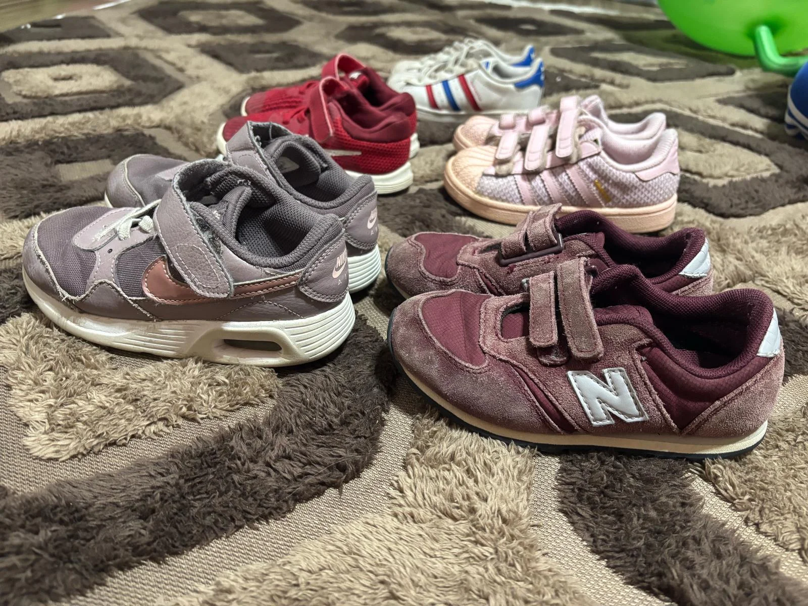 New Balance Shoes, size 4y, photo 1