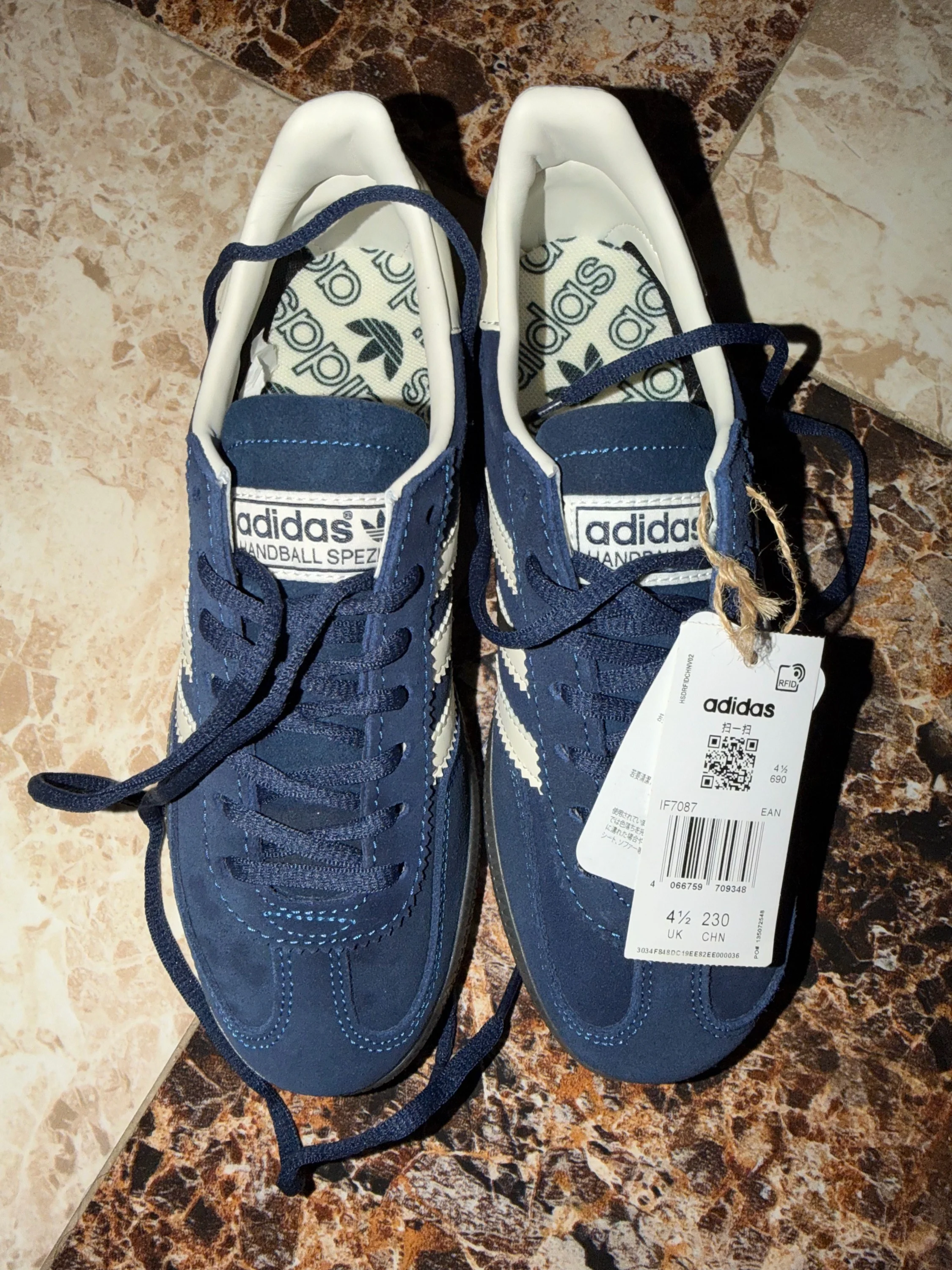 adidas Sneakers, size 37.5, photo 1