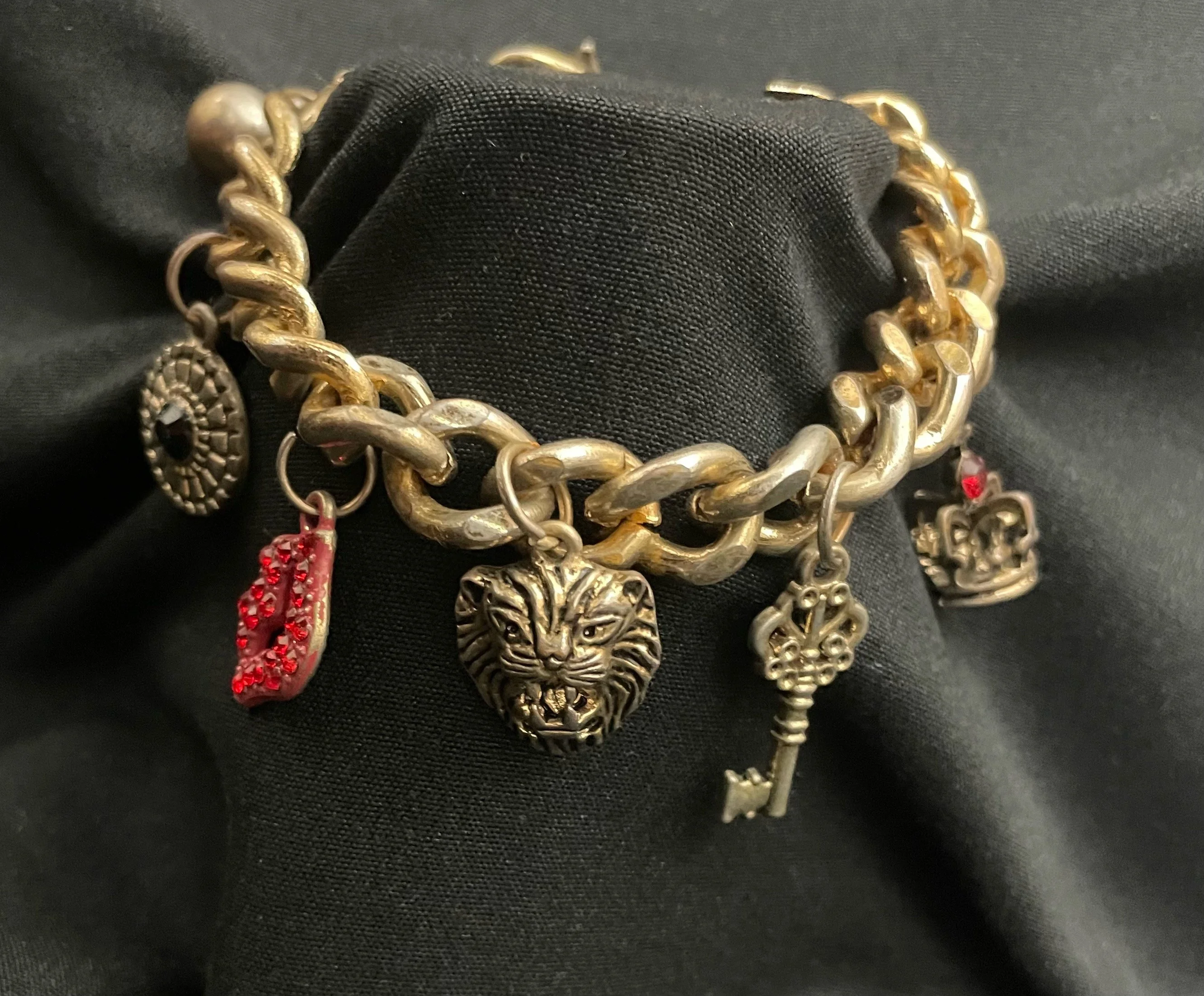 Bracelets, size Other, photo 1