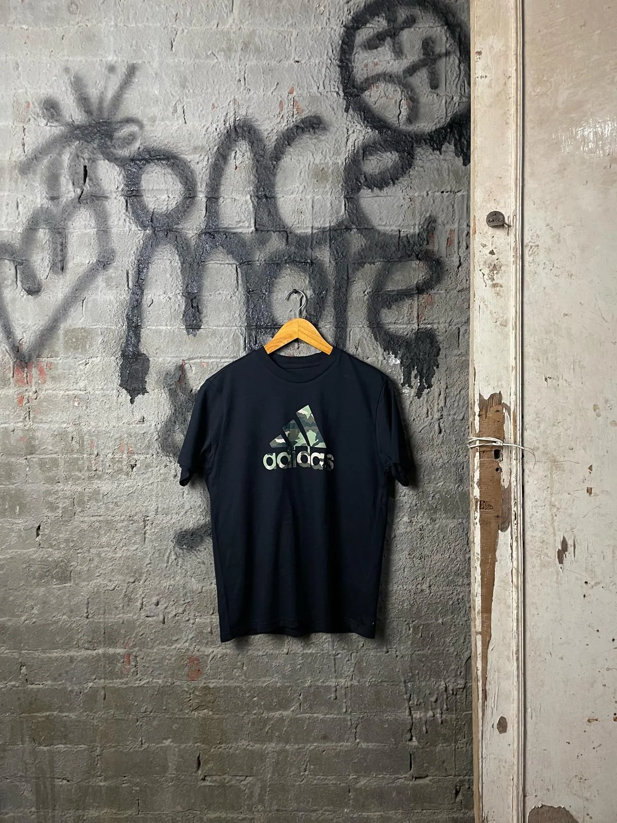 adidas T-shirts, size S, photo 1